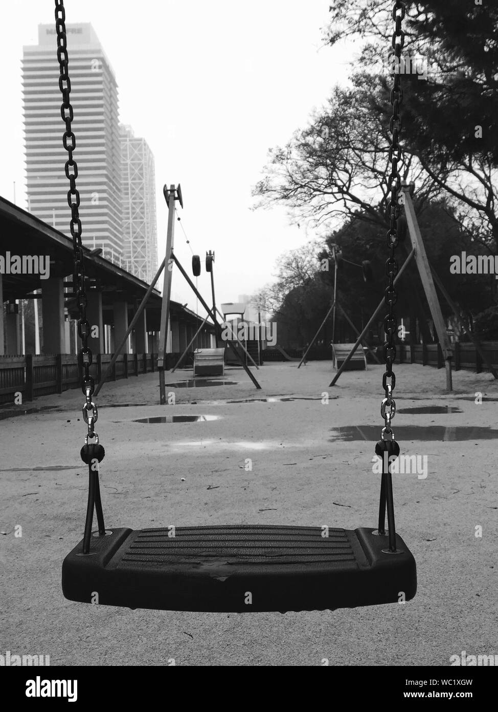 City swing hires stock photography and images Alamy