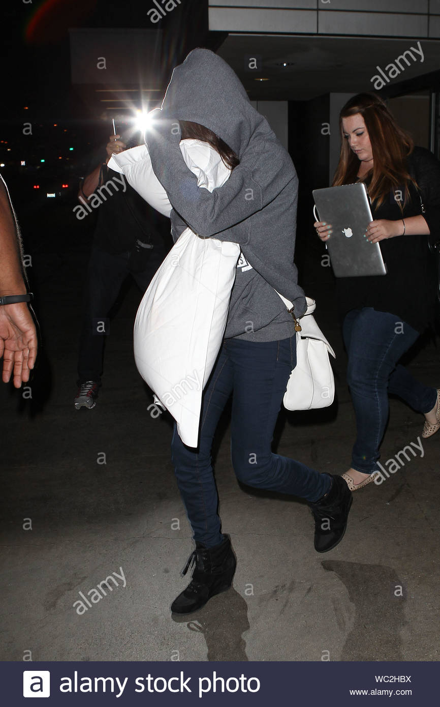 Los Angeles Ca Selena Gomez Was Not In The Mood To Be