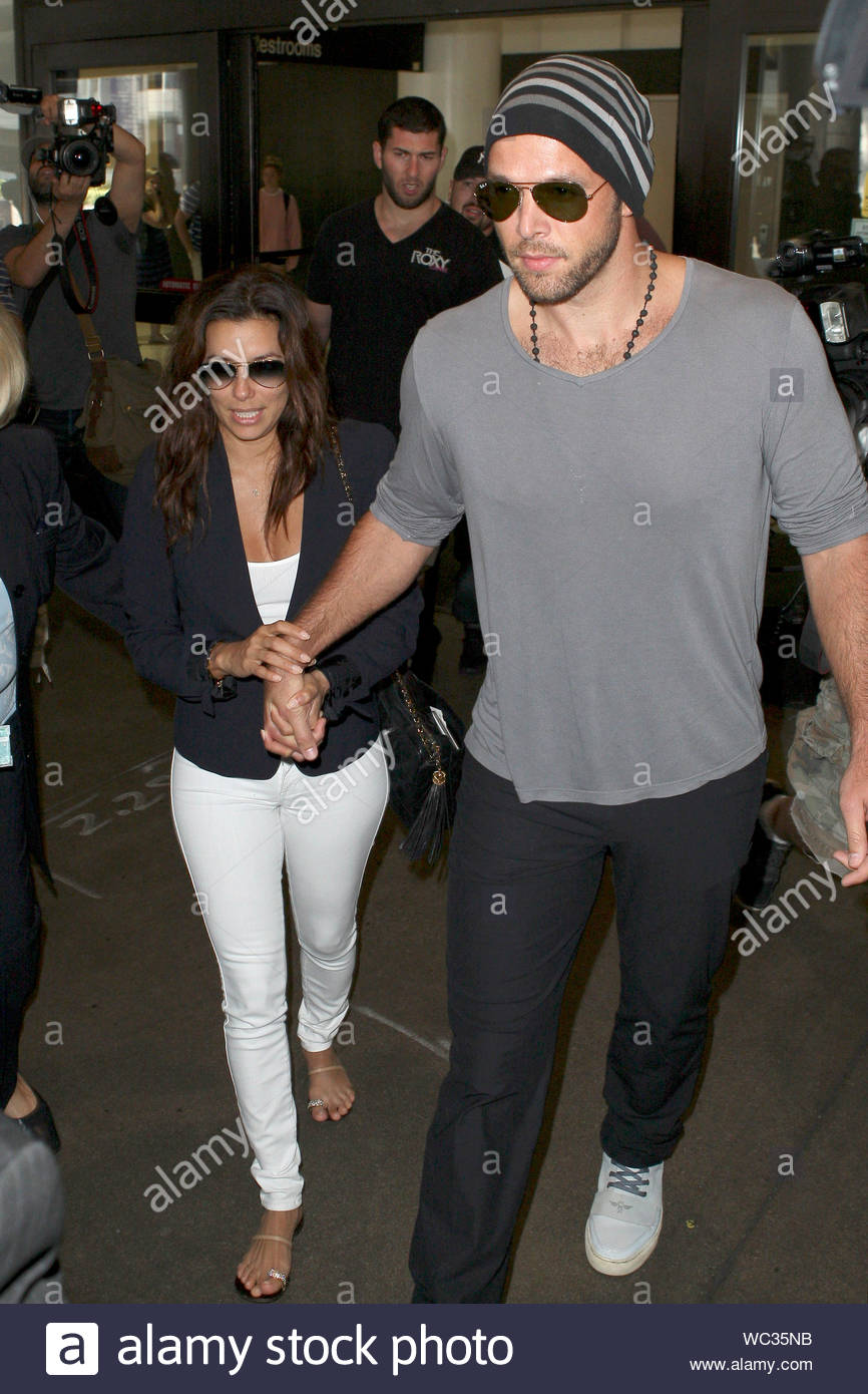 Eva dating Ernesto
