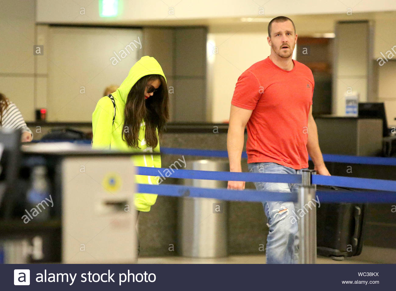 Los Angeles Ca Selena Gomez Touches Down At Lax This Afternoon With Her Bodyguard After Her