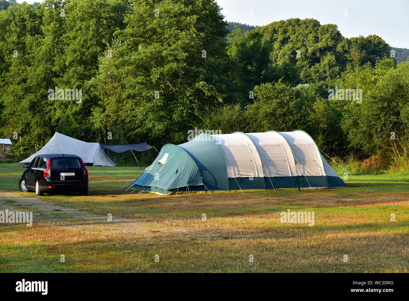 Tunnel tent hi-res stock photography and images - Alamy