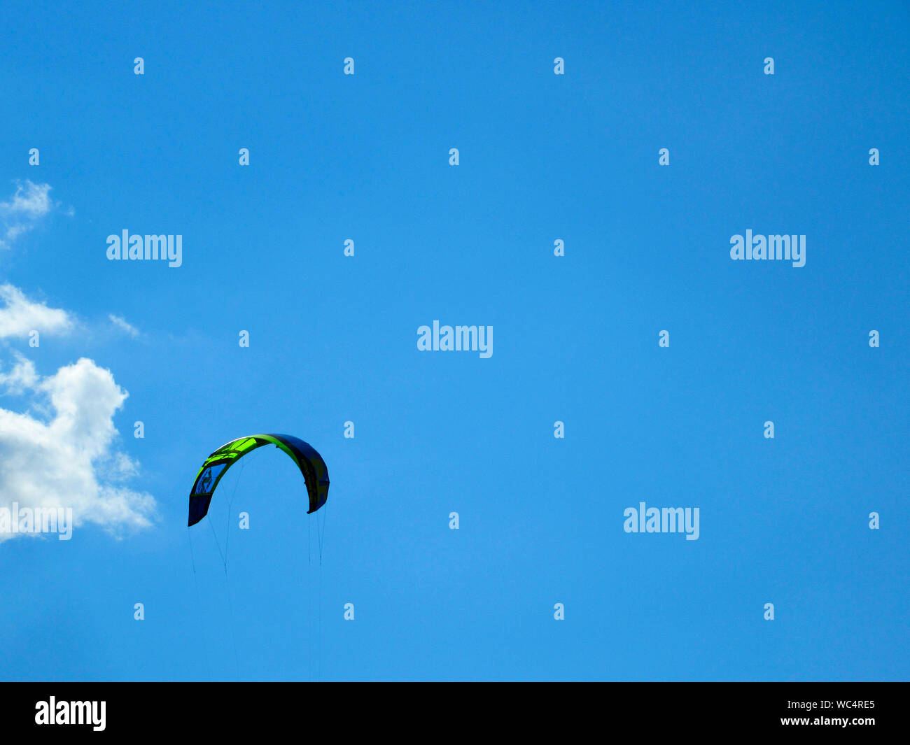Kite flying in the sky hires stock photography and images Alamy