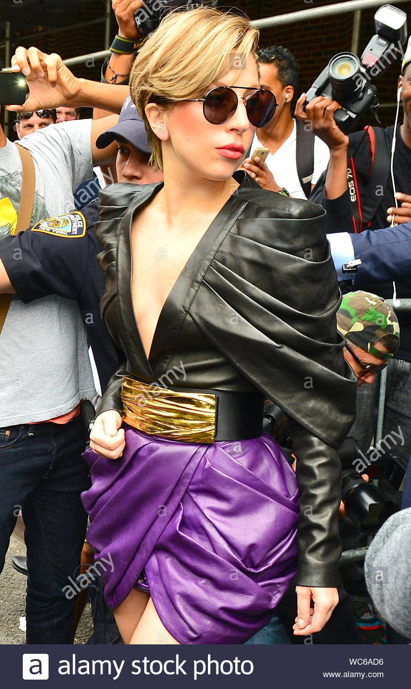 New York Ny Lady Gaga Has A Busy Morning In New York Today As
