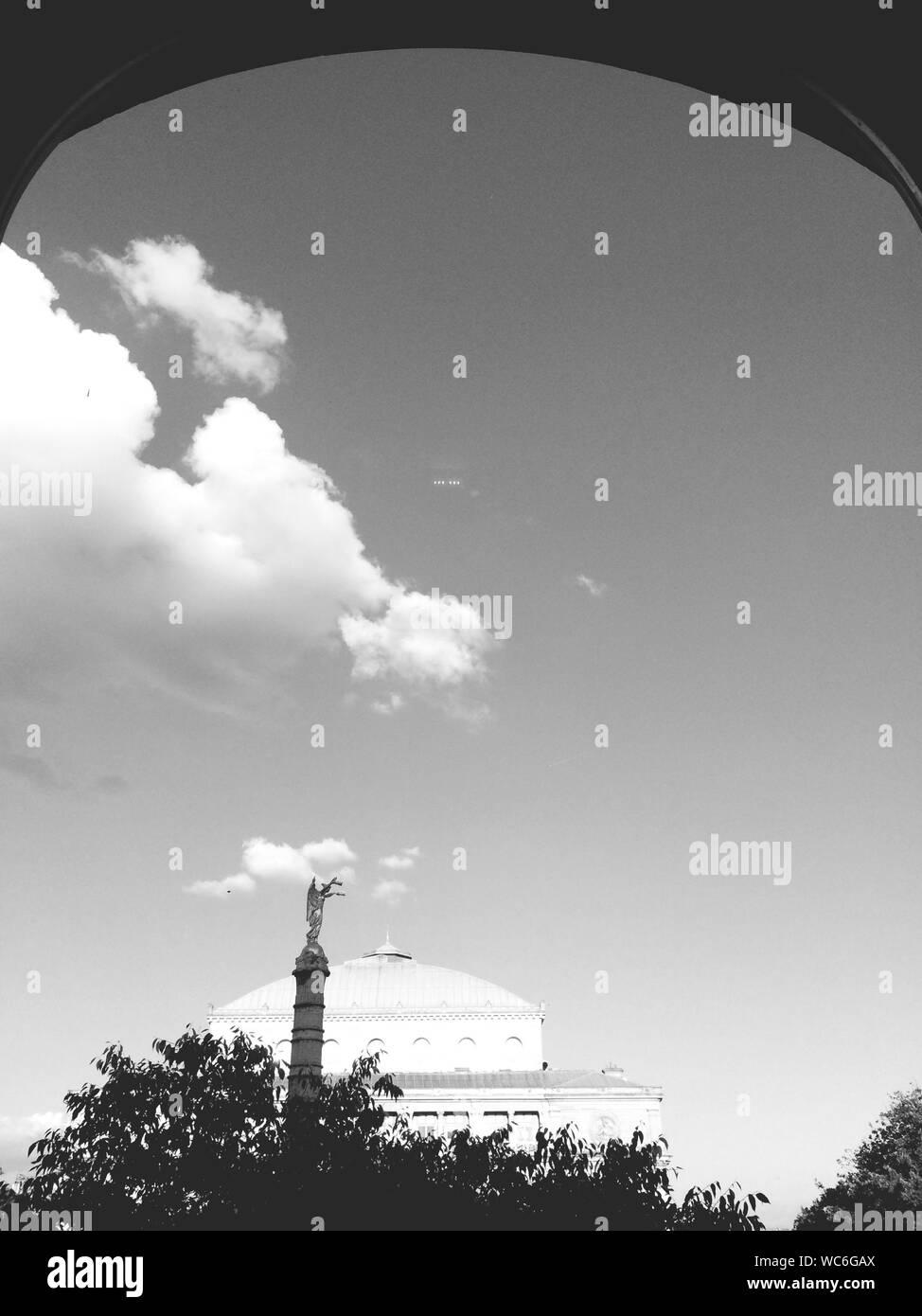 Historic dome Black and White Stock Photos & Images - Alamy