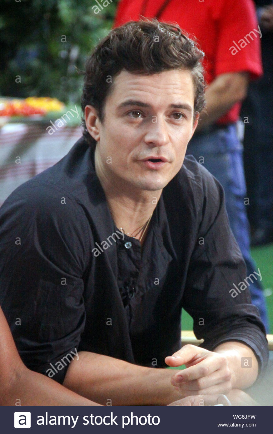 New York Ny Young Hollywood Duo Orlando Bloom And Condola Rashad Stopped By Good Morning America To Talk About Their Upcoming Play Romeo And Juliet Akm Gsi August 22 13 Stock Photo Alamy