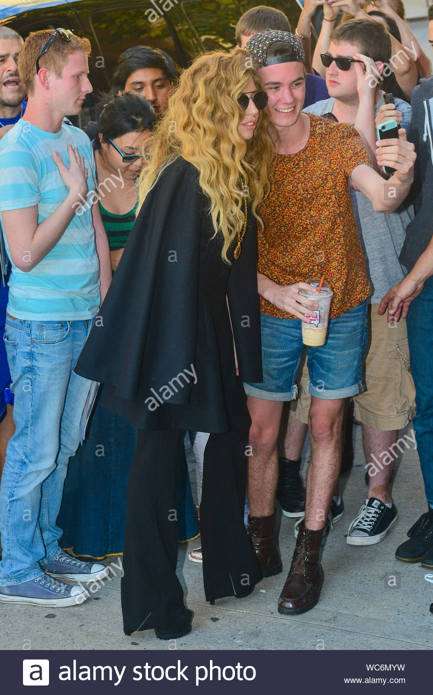Sleek Hair Stock Photos Sleek Hair Stock Images Page 2 Alamy