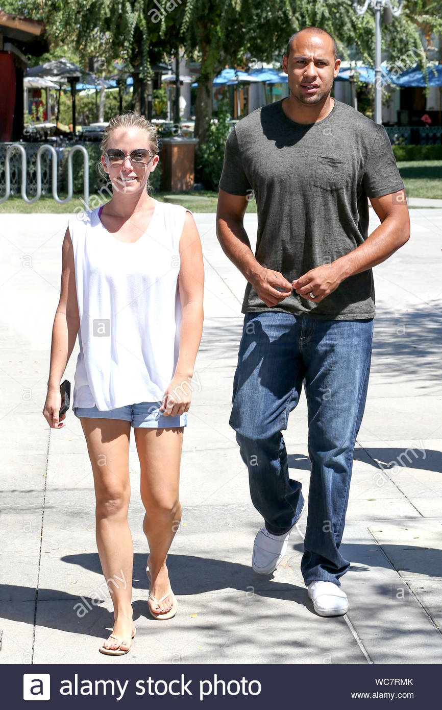 Calabasas Ca Kendra Wilkinson And Her Husband Hank Baskett