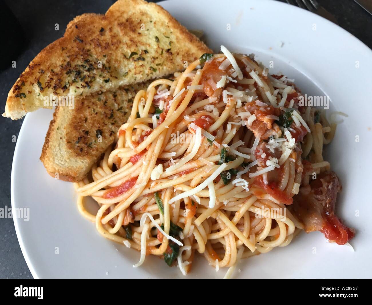 Spaghetti Bolognese Garlic Bread High Resolution Stock Photography and Images Alamy