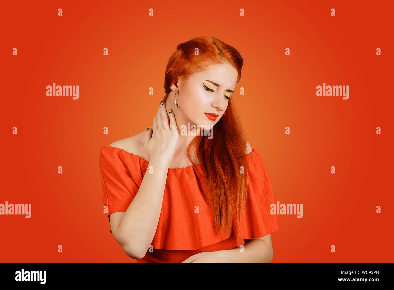 Woman strangling woman hi-res stock photography and images - Alamy