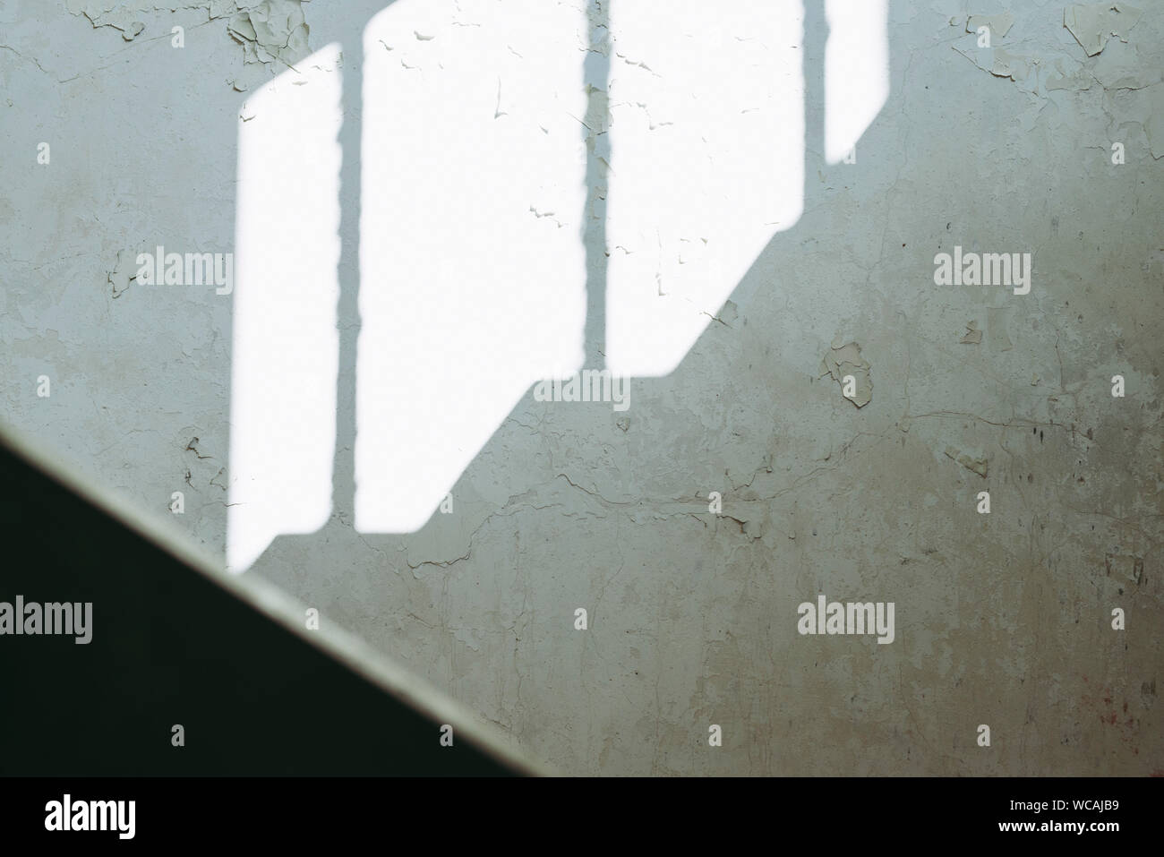 Falling off wall hires stock photography and images Alamy