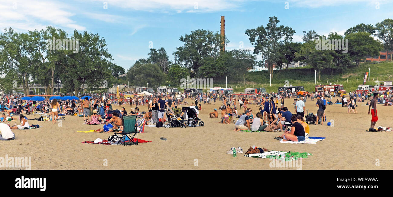 Edgewater Park, part of the Cleveland Metroparks, included an urban-setting beach on the shores of Lake Erie near downtown Cleveland, Ohio, USA. Stock Photo