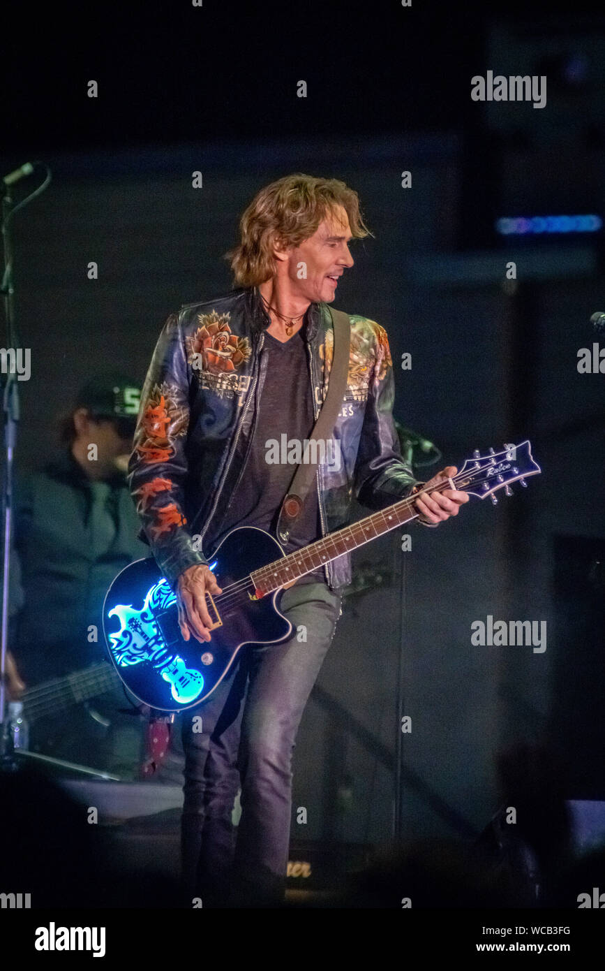 Australian pop/rock musician Rick Springfield performs at an outdoor