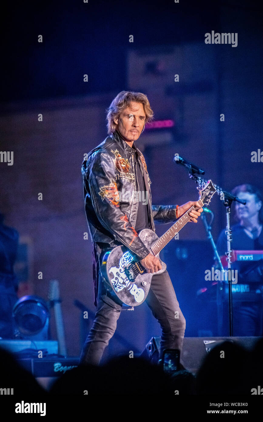 Australian pop/rock musician Rick Springfield performs at an outdoor