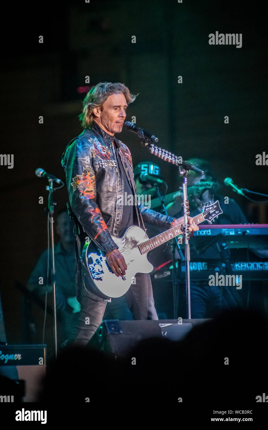 Australian pop/rock musician Rick Springfield performs at an outdoor