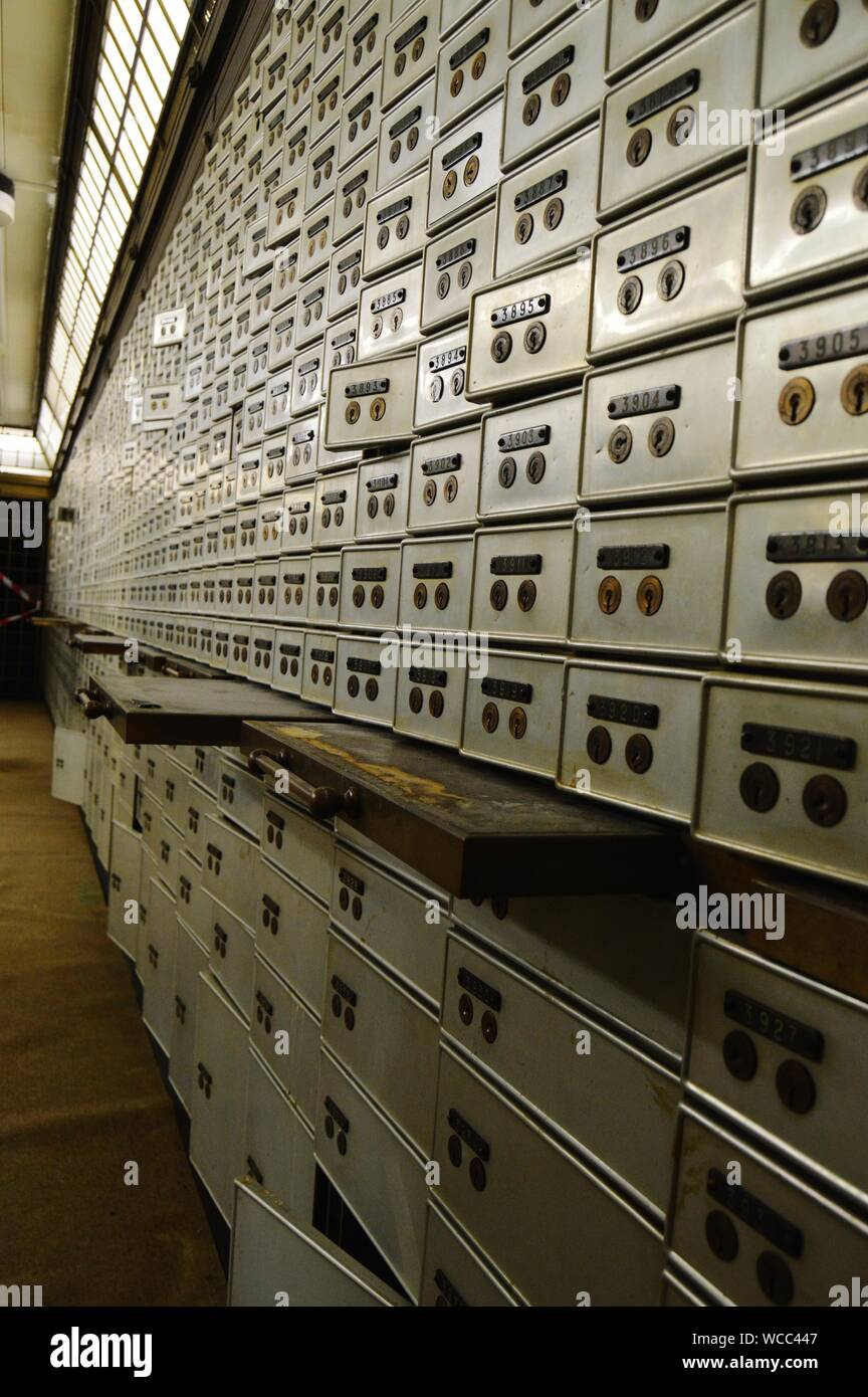 Deposit boxes hires stock photography and images Alamy