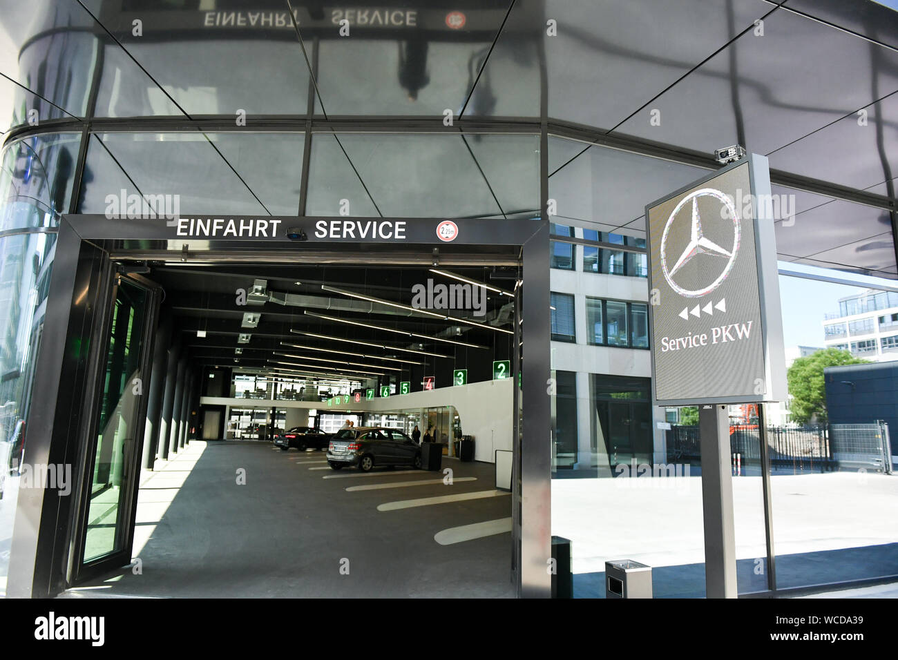 Berlin, Germany. 23rd Aug, 2019. The entrance to the newly built service terminal with 11 vehicle acceptance places in the Berlin Mercedes world at Salzufer. The new Service Lounge is fully geared to the requirements of electromobility. Credit: Jens Kalaene/dpa-Zentralbild/ZB/dpa/Alamy Live News Stock Photo