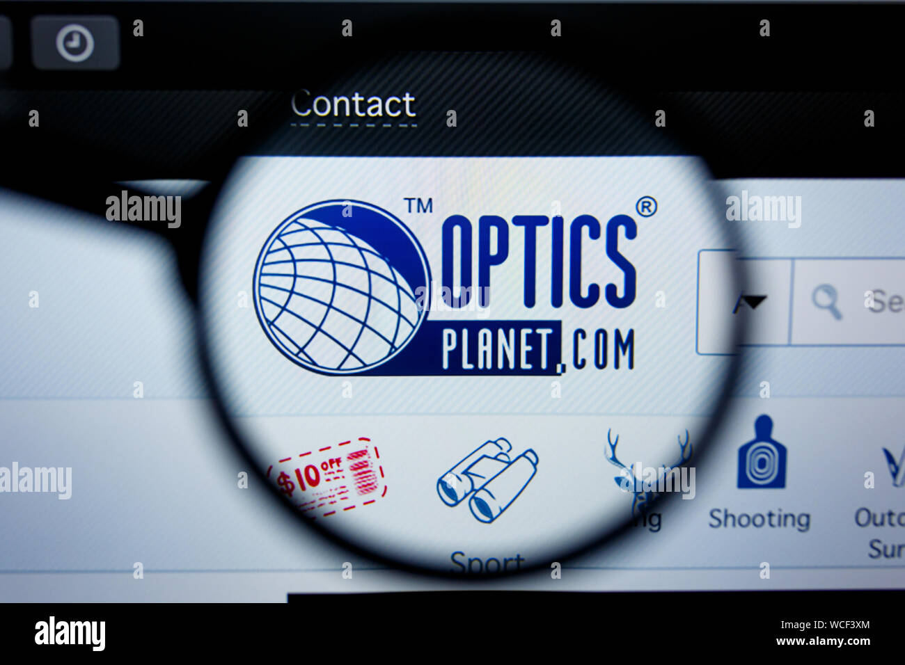 Los Angeles, California, USA - 29 Jule 2019: Illustrative Editorial of OPTICSPLANET.COM website homepage. OPTICS PLANET logo visible on display screen. Stock Photo