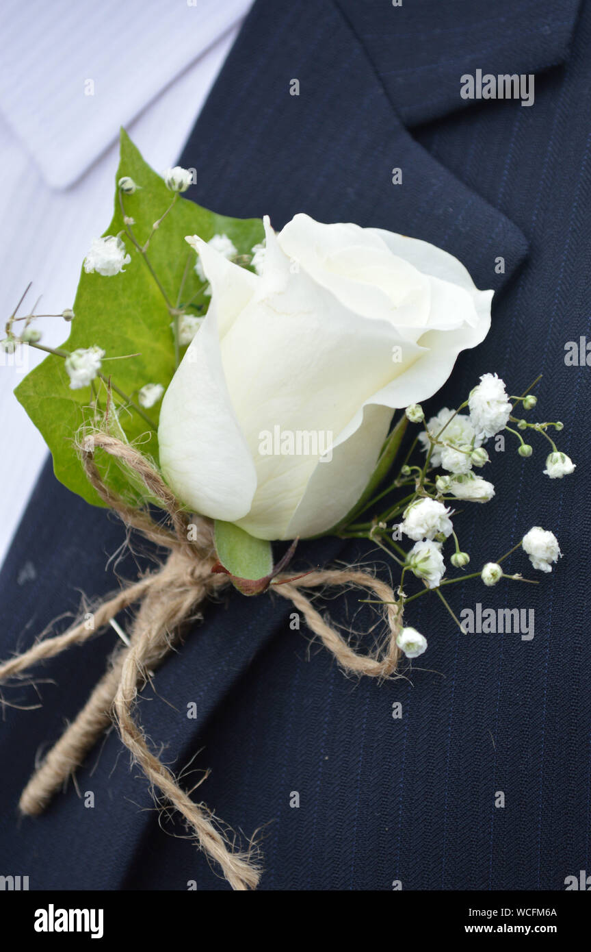 18 Wedding Flowers Groom Bestman Mum Crystal Rose Buttonhole & Corsage Set 