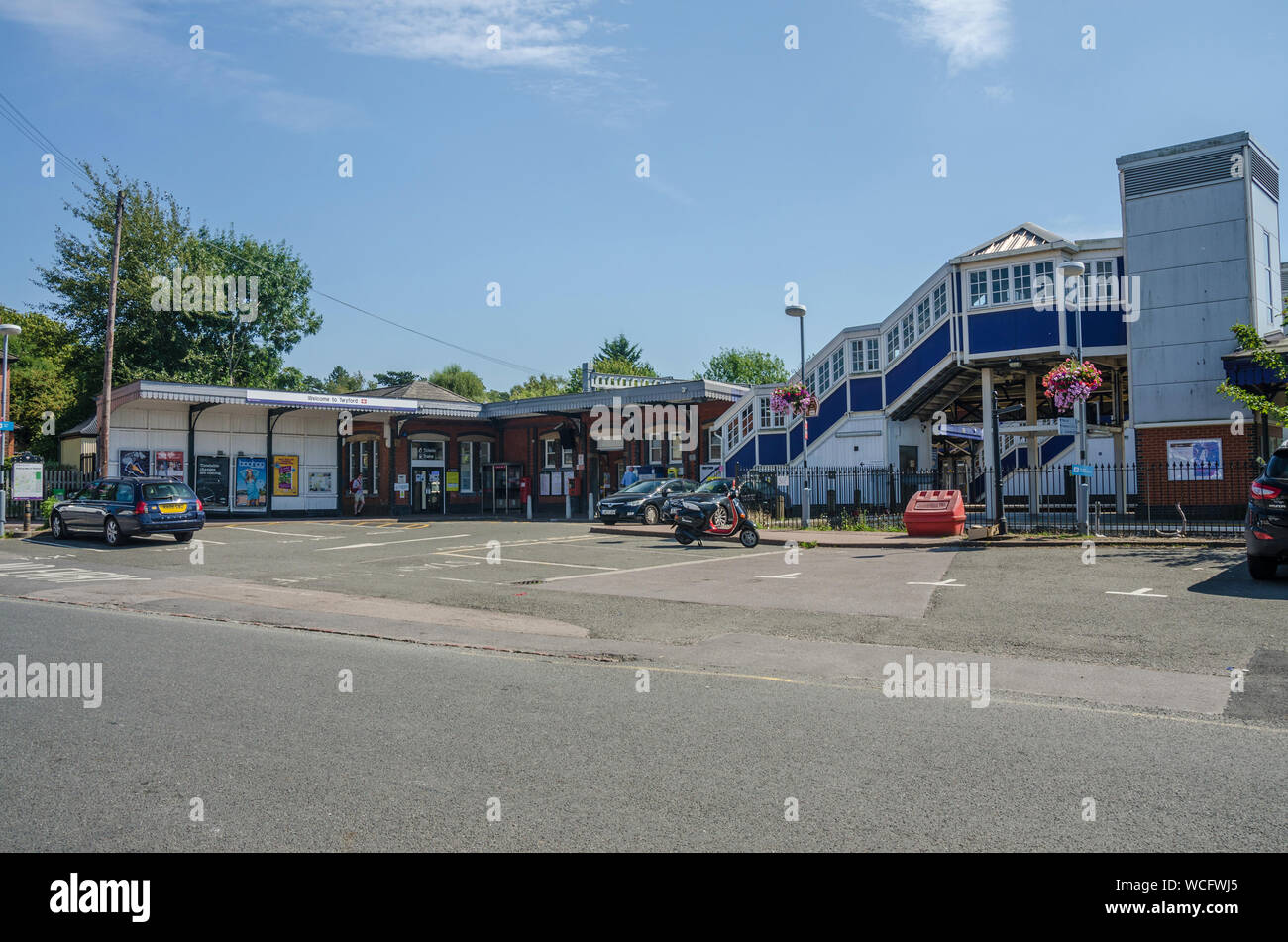 Twyford railway station in Berkshire, UK Stock Photo Alamy