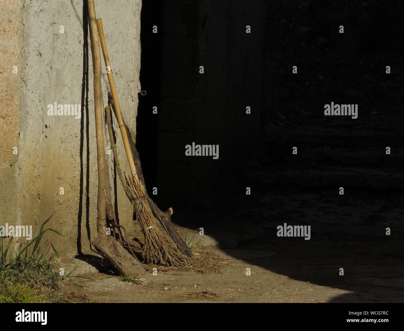 Spade and broom hires stock photography and images Alamy