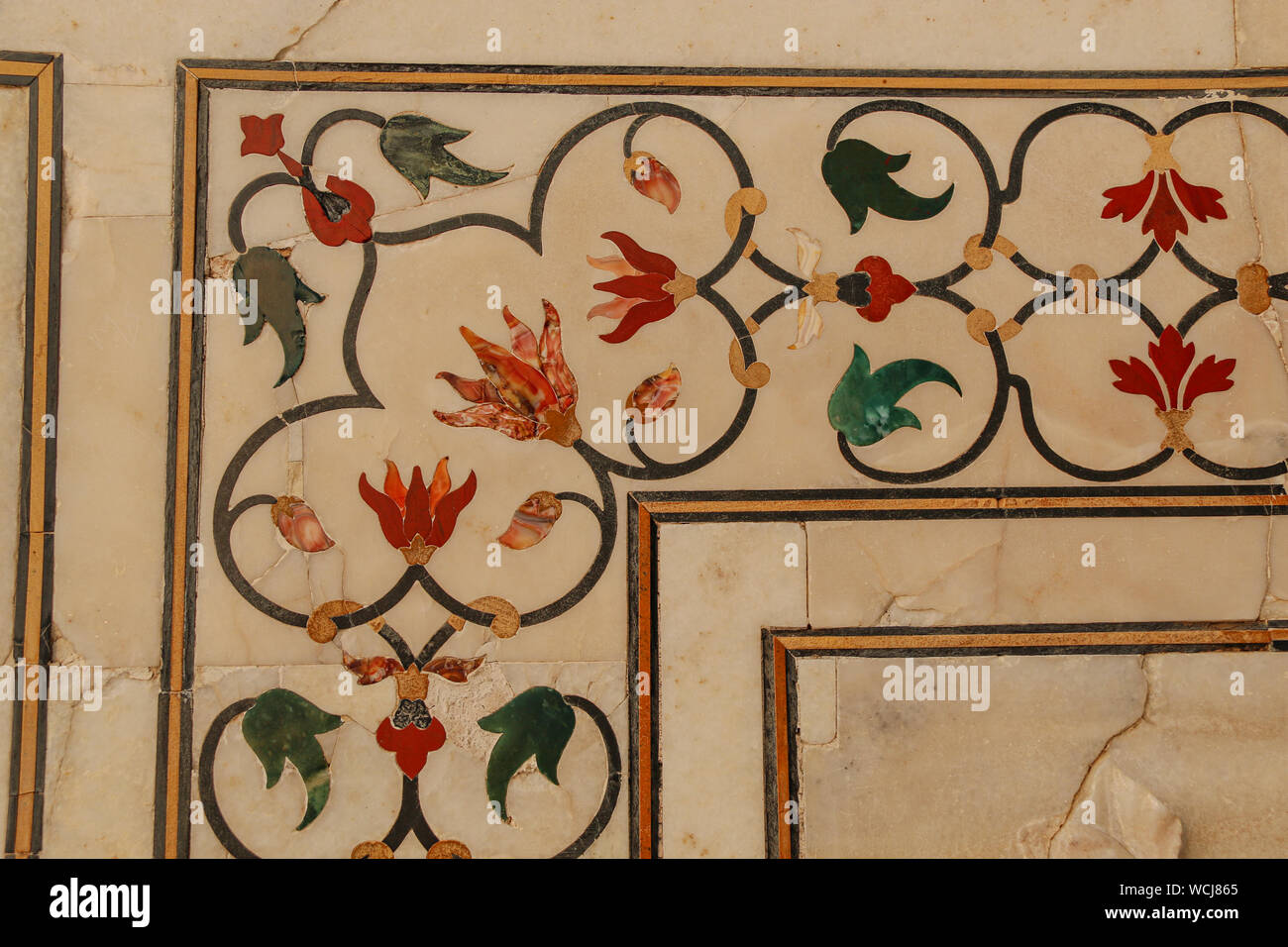 Precious stones hi-res stock photography and images - Alamy