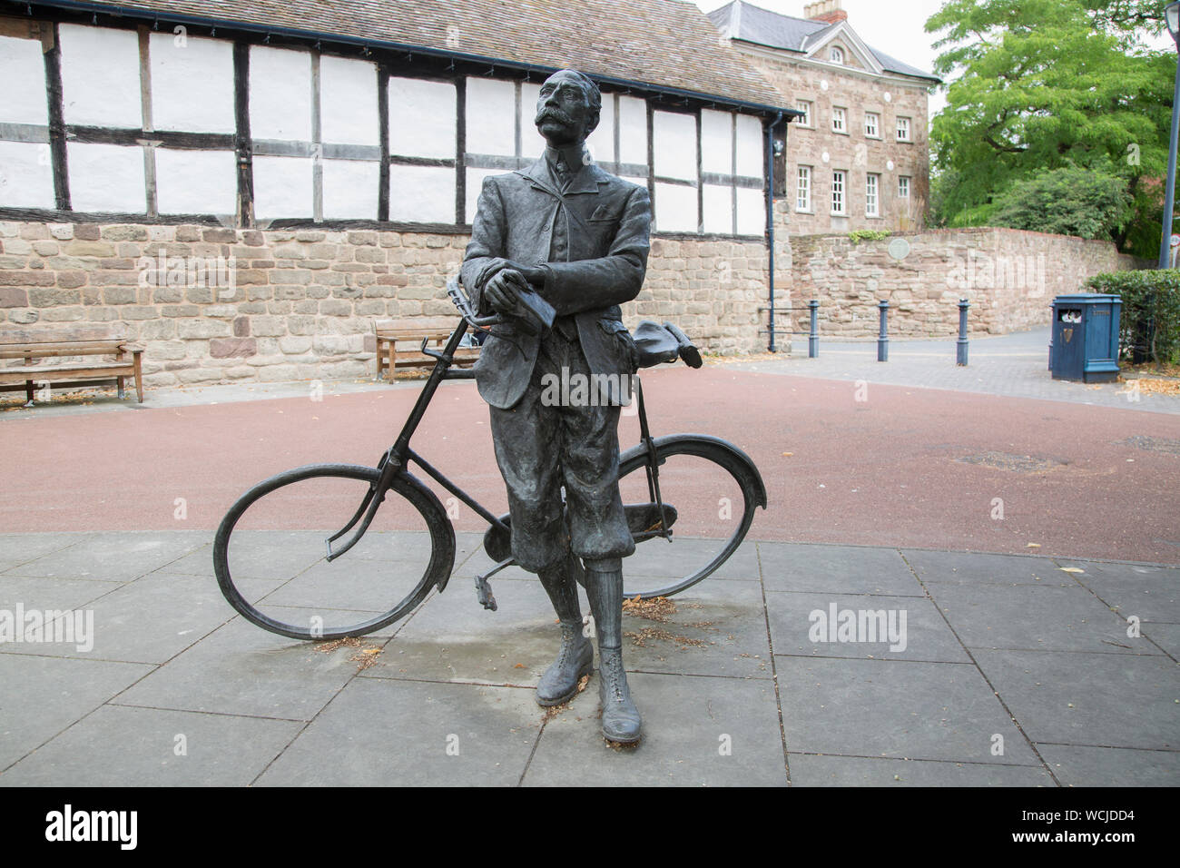 Elgar sculpture hereford hires stock photography and images Alamy