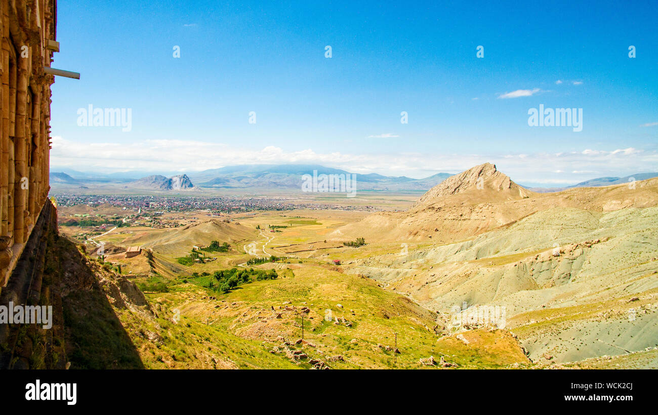 View of dirt roads on the plateau around Mount Ararat, dirt roads and breathtaking landscapes. Ishak Pasha palace. Eastern Turkey Stock Photo