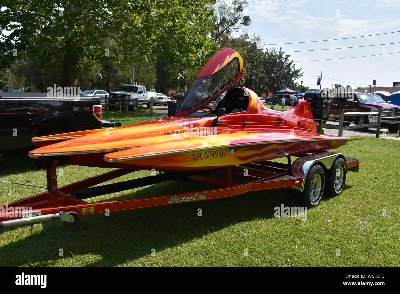 Drag boat hi-res stock photography and images - Alamy