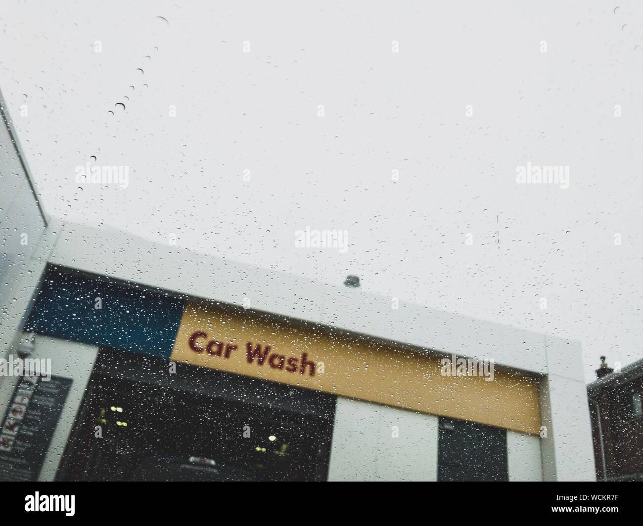 Car wash building hires stock photography and images Alamy