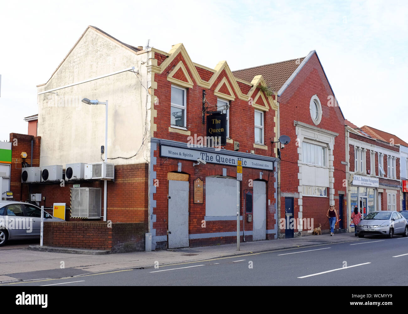 Horfield Bristol UK - The boarded up closed down Queen Vic pub in Gloucester Road Stock Photo