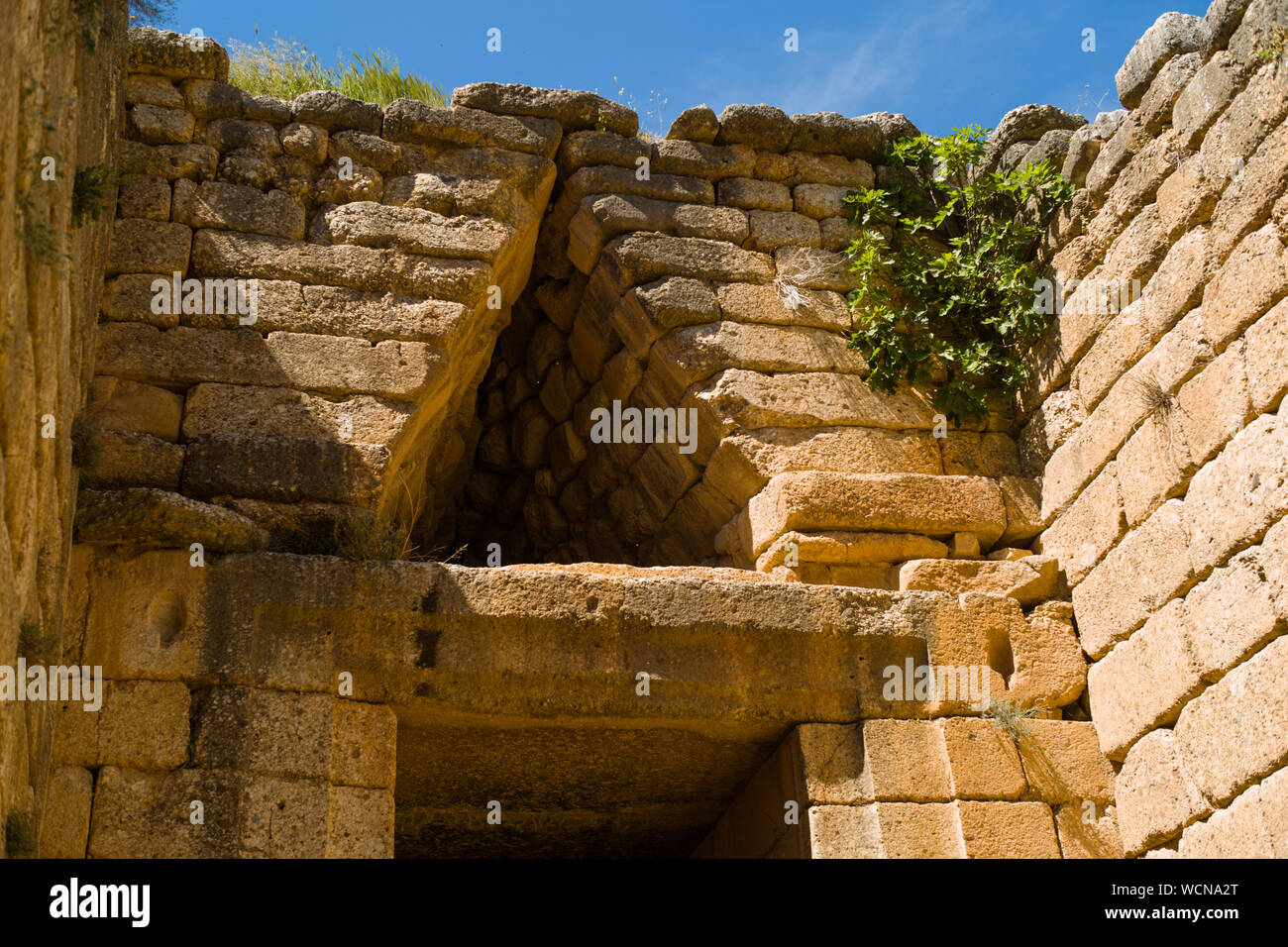 Mycenaean tomb entrance, Mycenae Greece Stock Photo