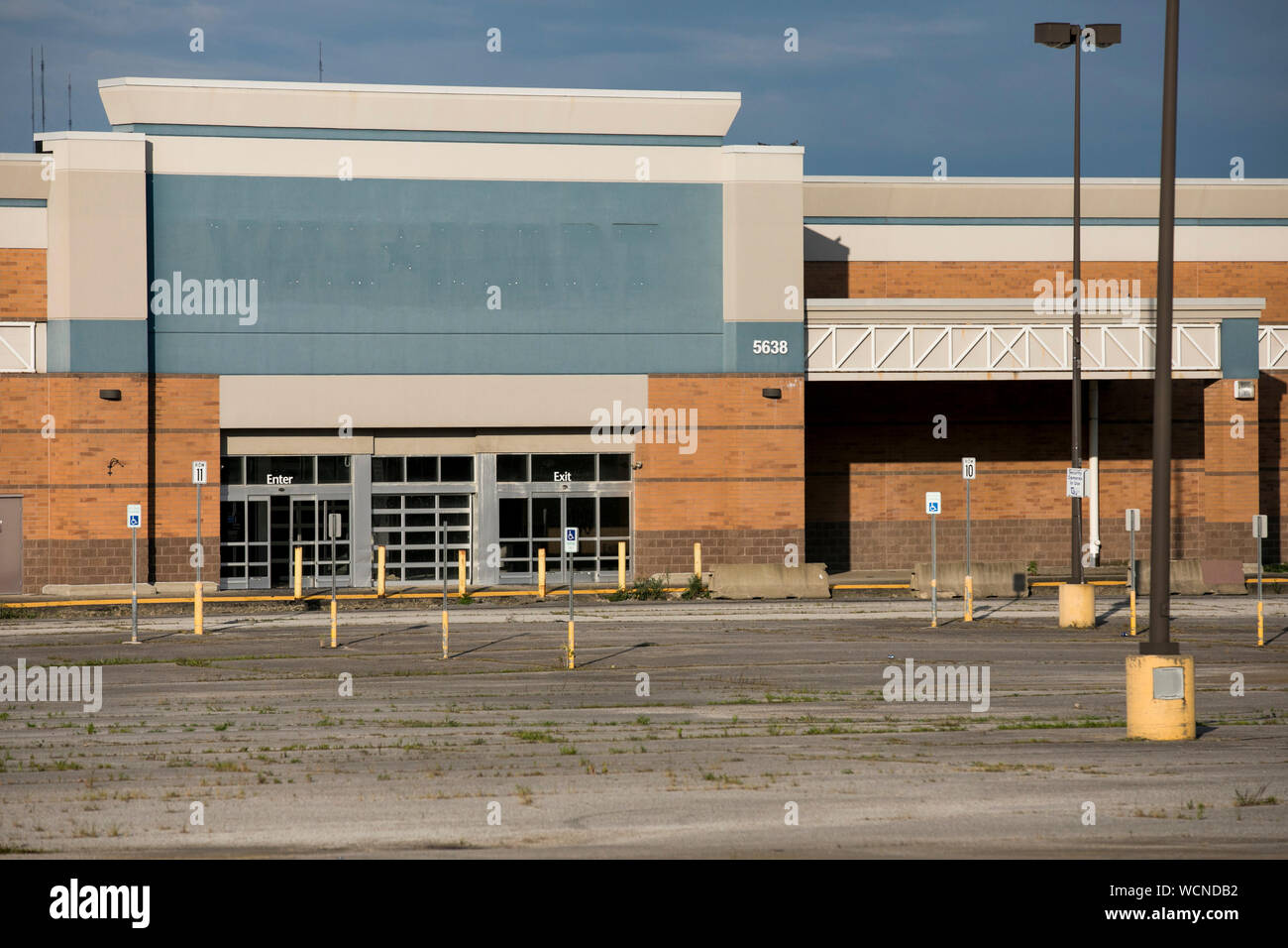 Garfield logo hires stock photography and images Alamy