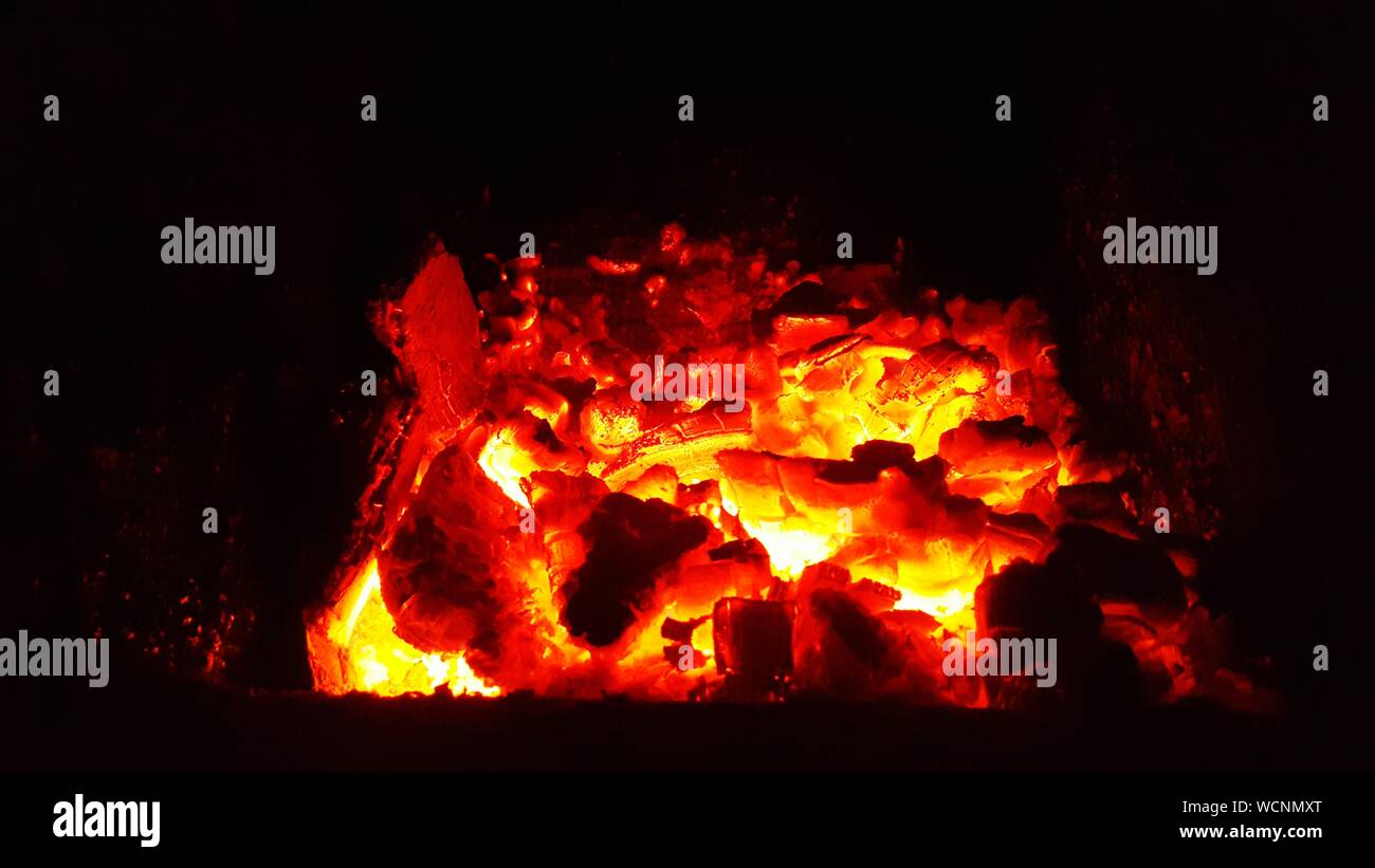 Glowing fire hires stock photography and images Alamy