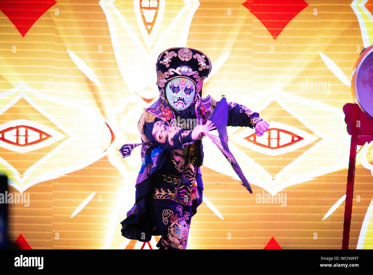 Changing Face Show Chengdu, China - July 26, 2019: Face-changing Szechuan Chinese opera ...