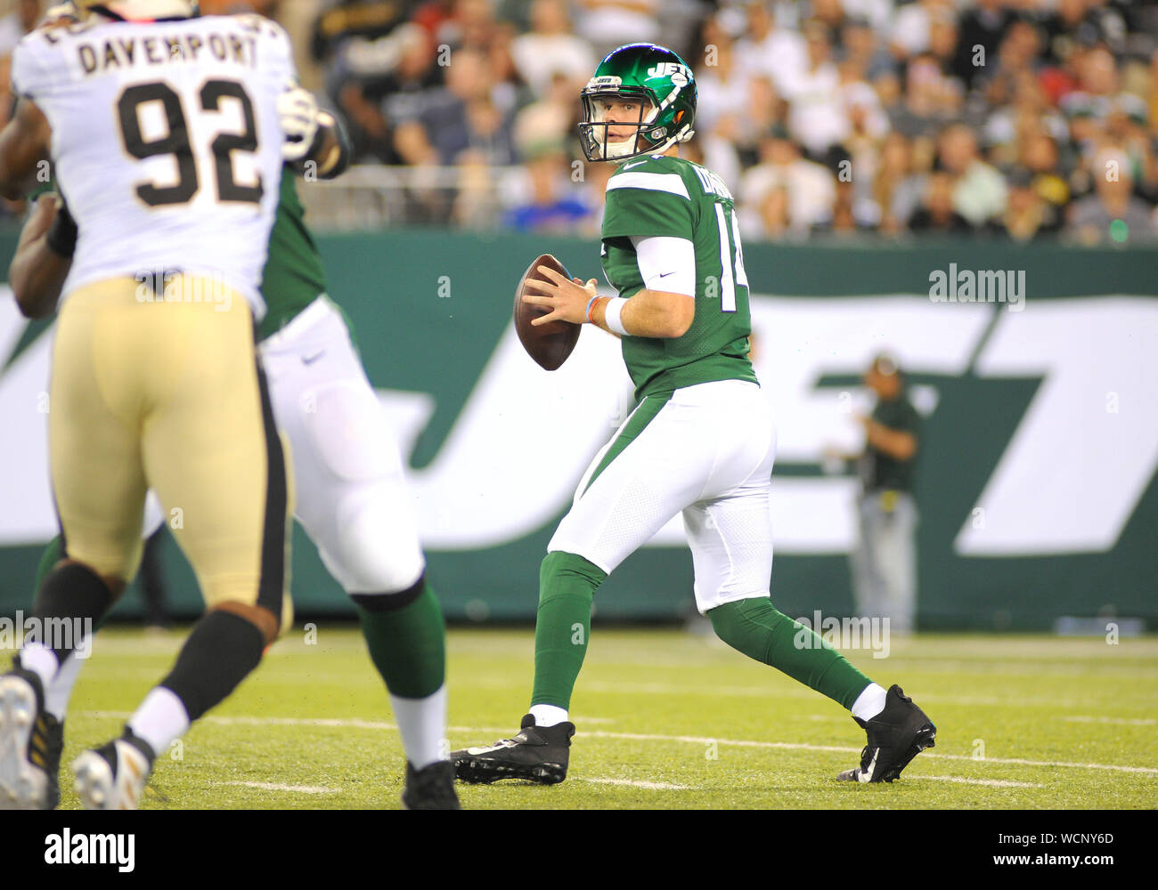 August 24, 2019: August 24, 2019 : New York Jets Quarterback SAM DARNOLD (14)  during the game against the New Orleans Saints at Met Life Stadium, East  Rutherford, NJ. (Credit Image: © Bennett CohenZUMA Wire Stock Photo - Alamy