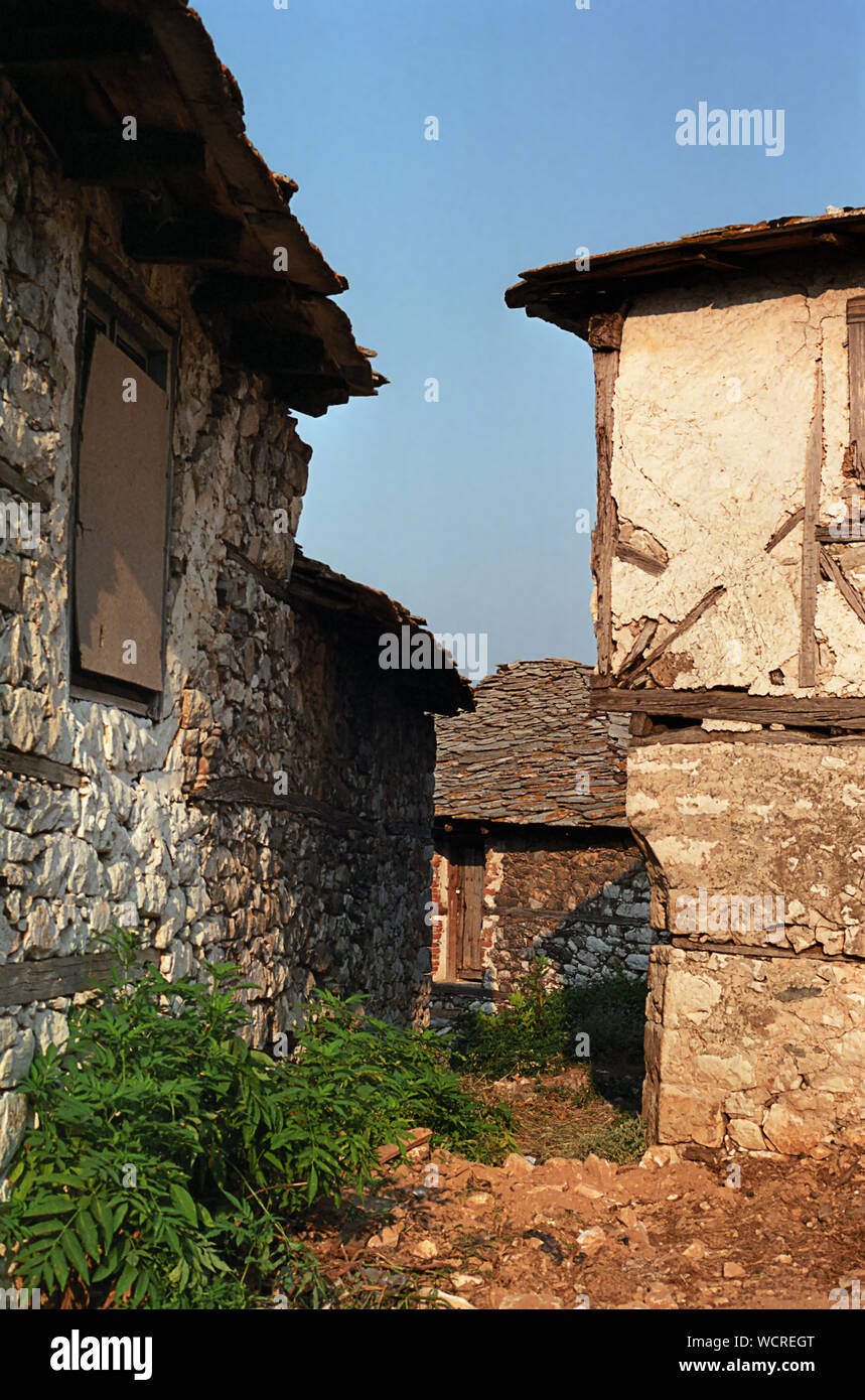 Ramshakle old houses in Panayía, Thassos, Greece, 1987 Stock Photo