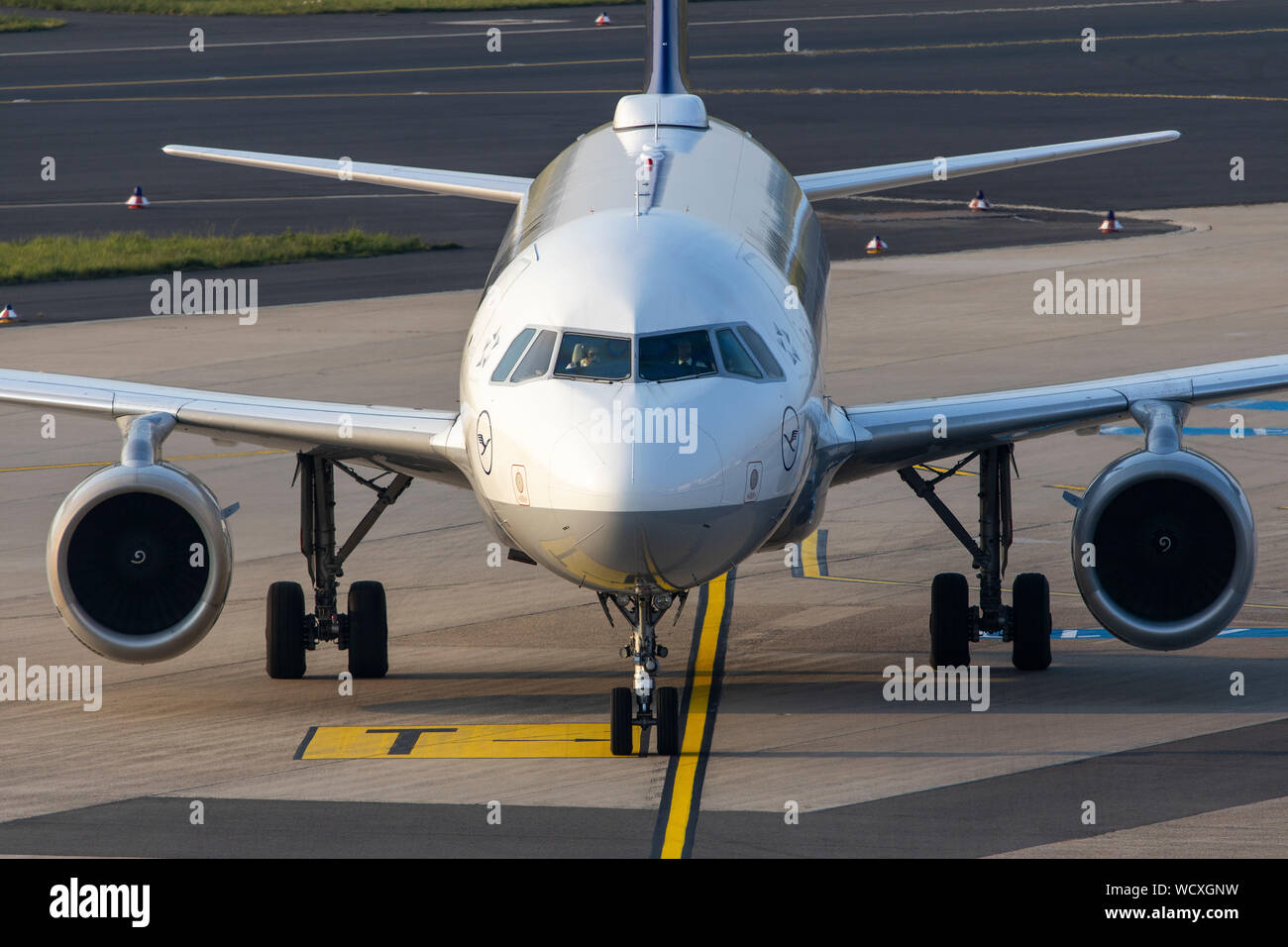 Passenger Apron High Resolution Stock Photography and Images - Alamy