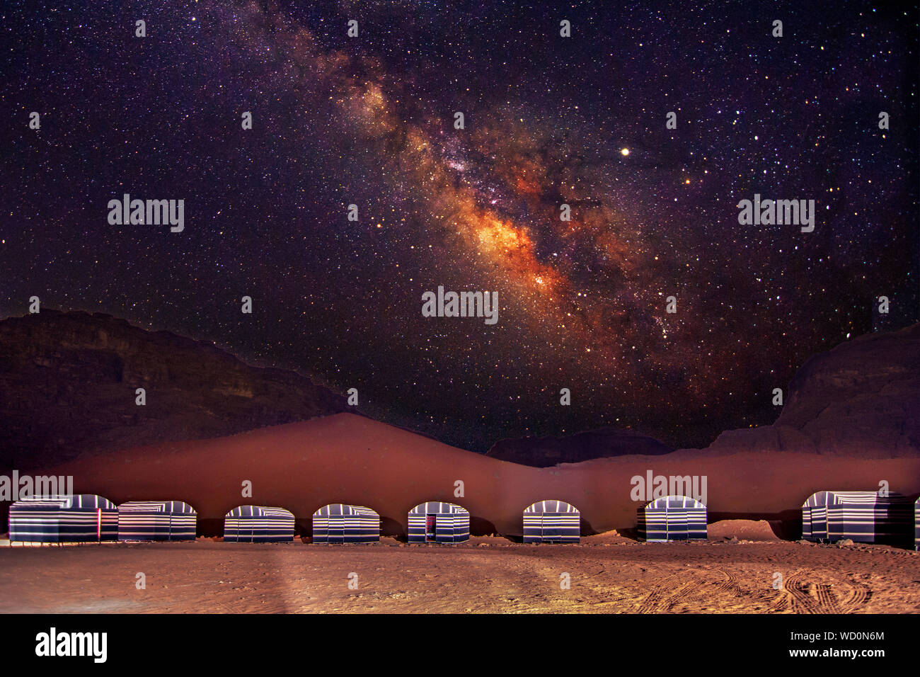 Wadi rum night sky hi-res stock photography and images - Alamy