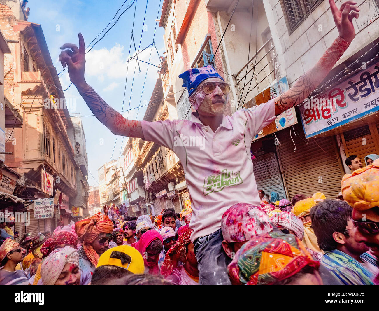 Locals Celebrating Holi Holiday, Mathura, Uttar Pradesh, India, Asia