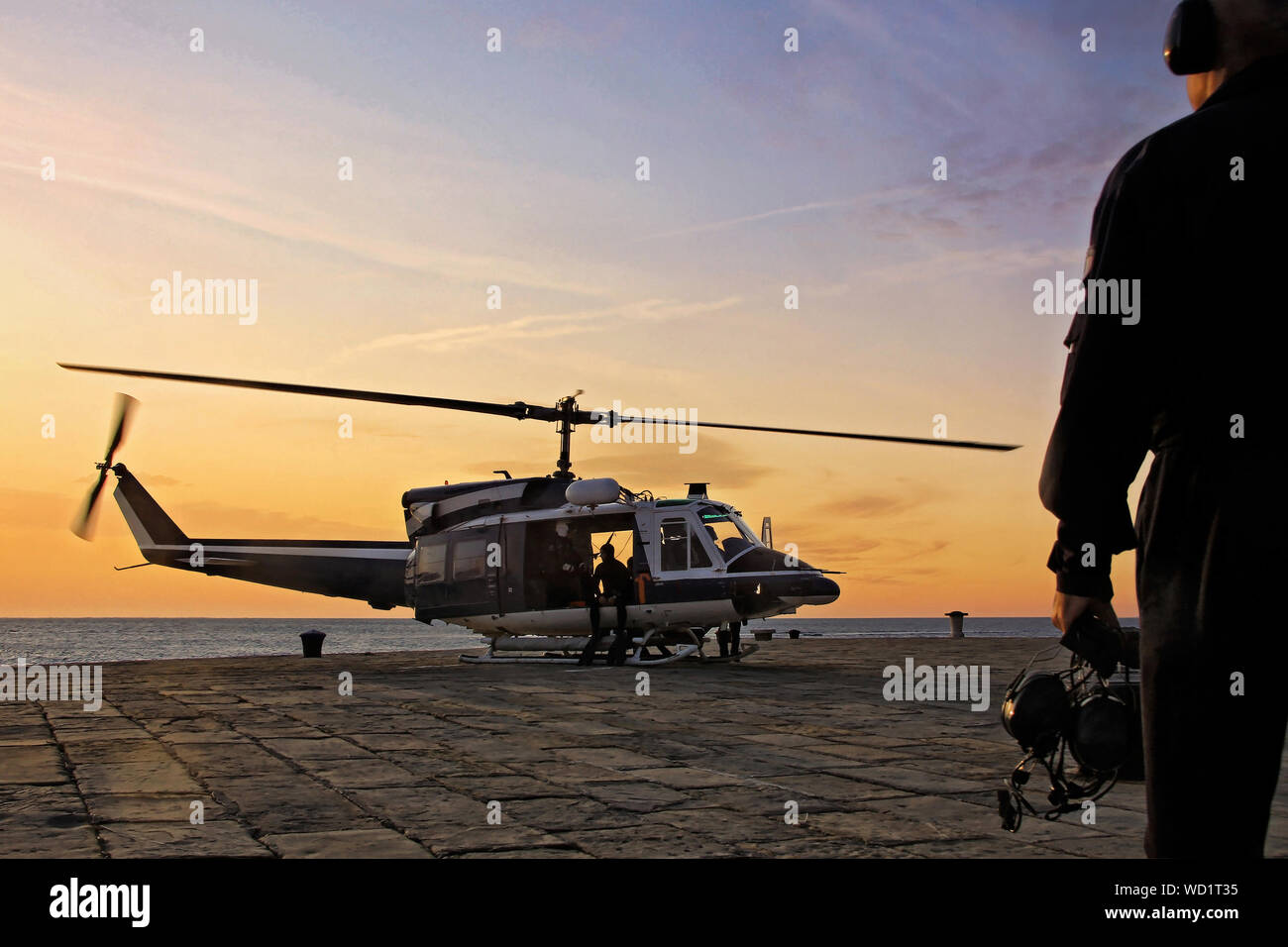 Aircrew Uniform High Resolution Stock Photography and Images - Alamy
