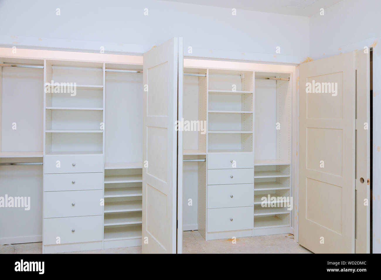 Installing shelves on a wall hires stock photography and images Alamy