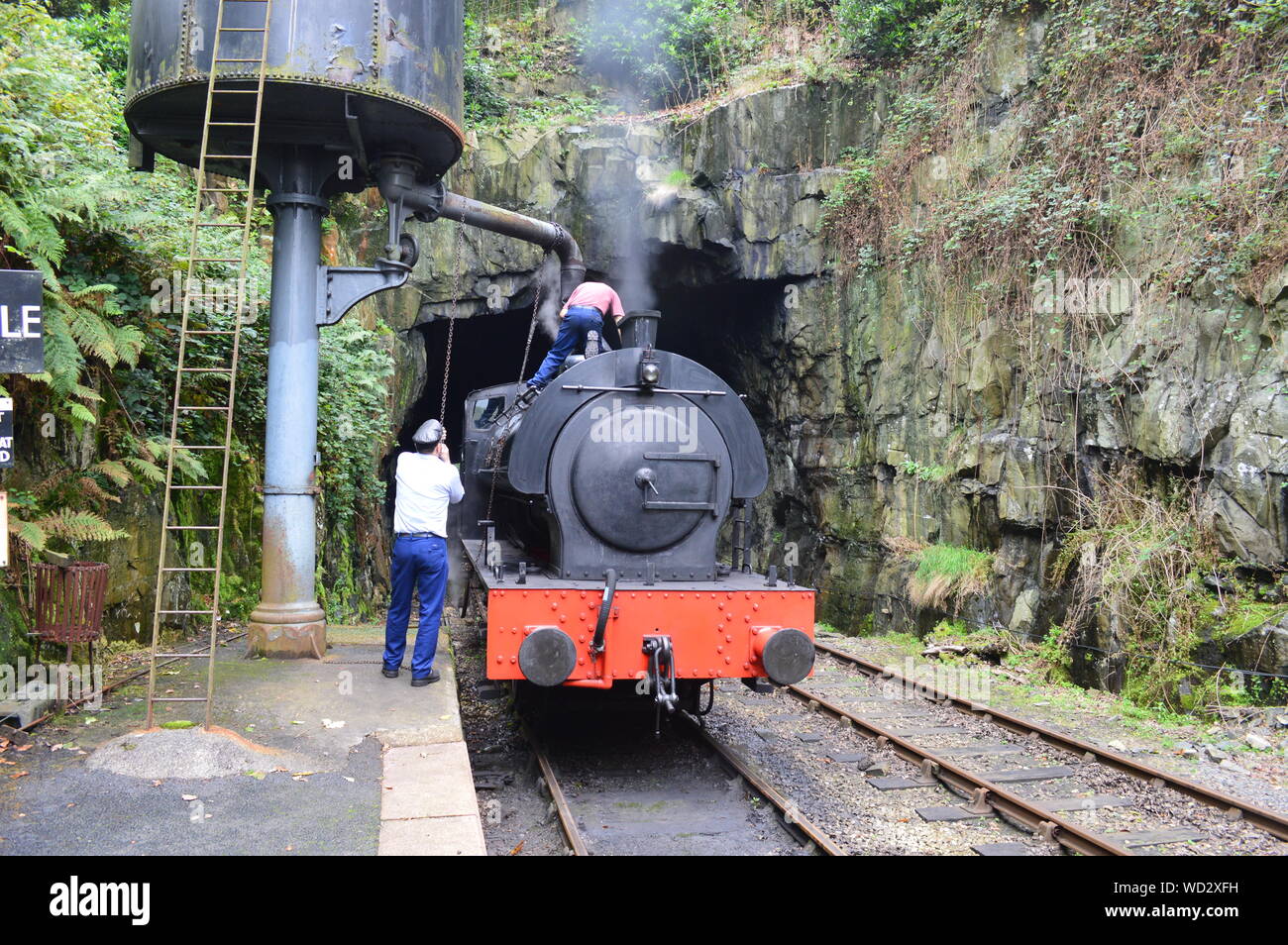Steam train water tower hires stock photography and images Alamy