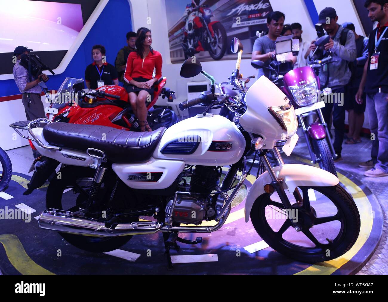 Kathmandu, Nepal. 28th Aug, 2019. People visit the Nepal Automobile