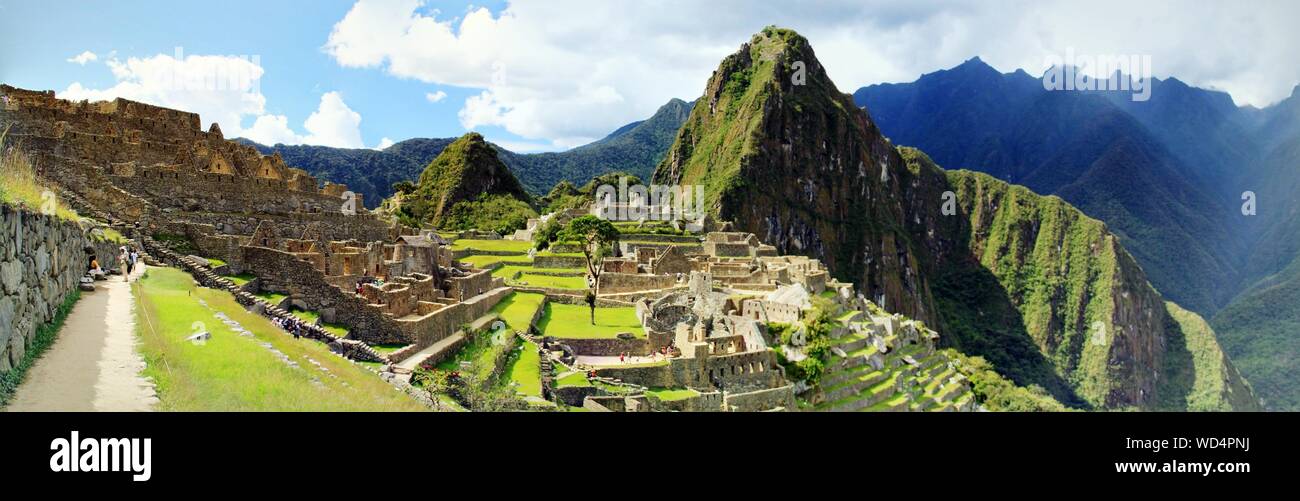 Machu picchu panoramic hi-res stock photography and images - Alamy
