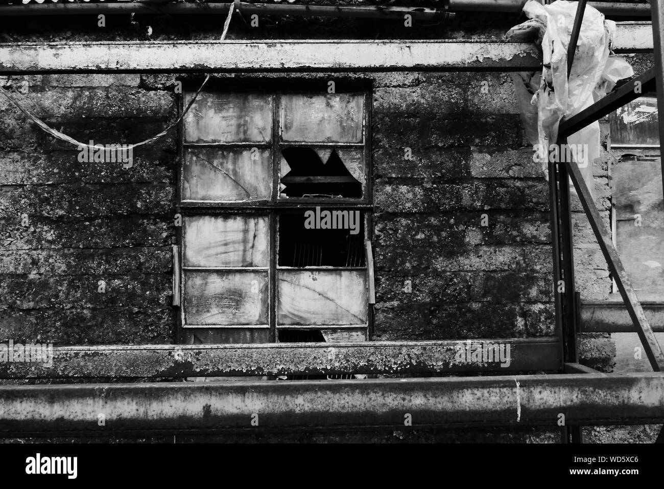 Glass or stone hi-res stock photography and images - Alamy