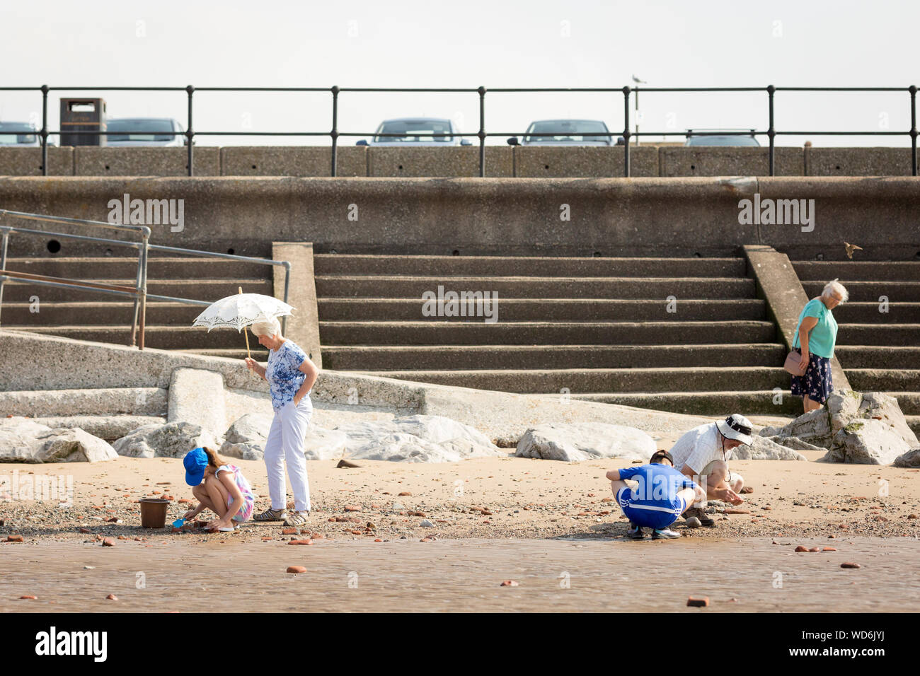 © Chris Bull. 27/08/19  CROSBY , MERSEYSIDE   , UK.   Hot weather at the Crosby beach , Merseyside , today (Tuesday 27th August 2019). The UK has bask Stock Photo