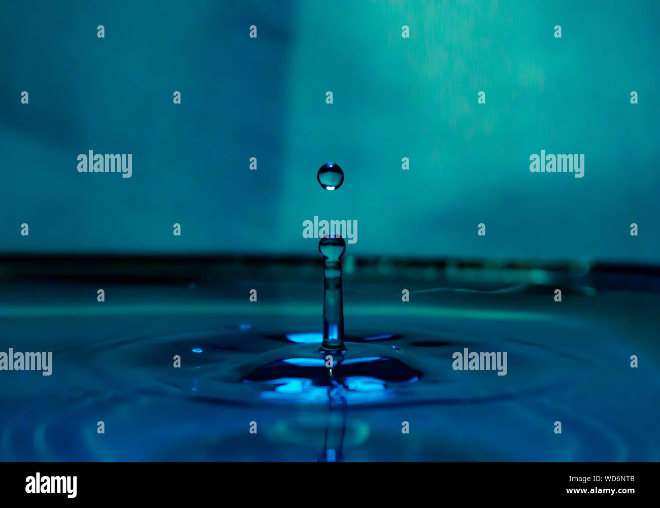 Blue water drop hi-res stock photography and images - Alamy