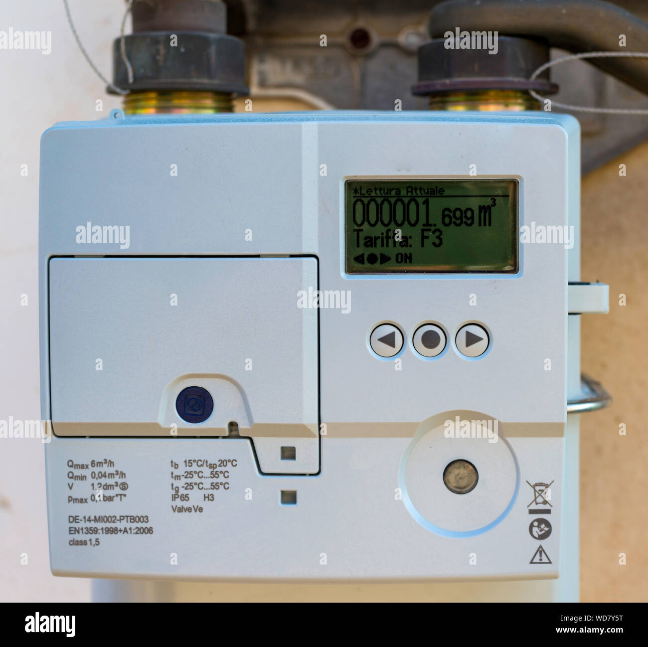 Metric gas meter hi-res stock photography and images - Alamy