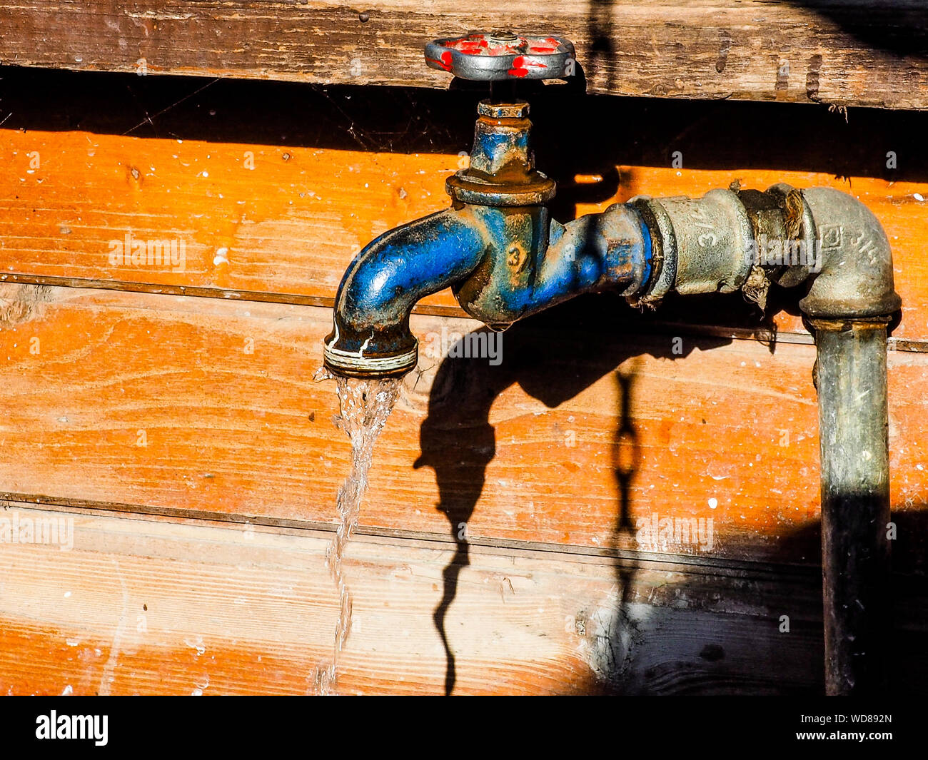 Running tap long exposure hires stock photography and images Alamy