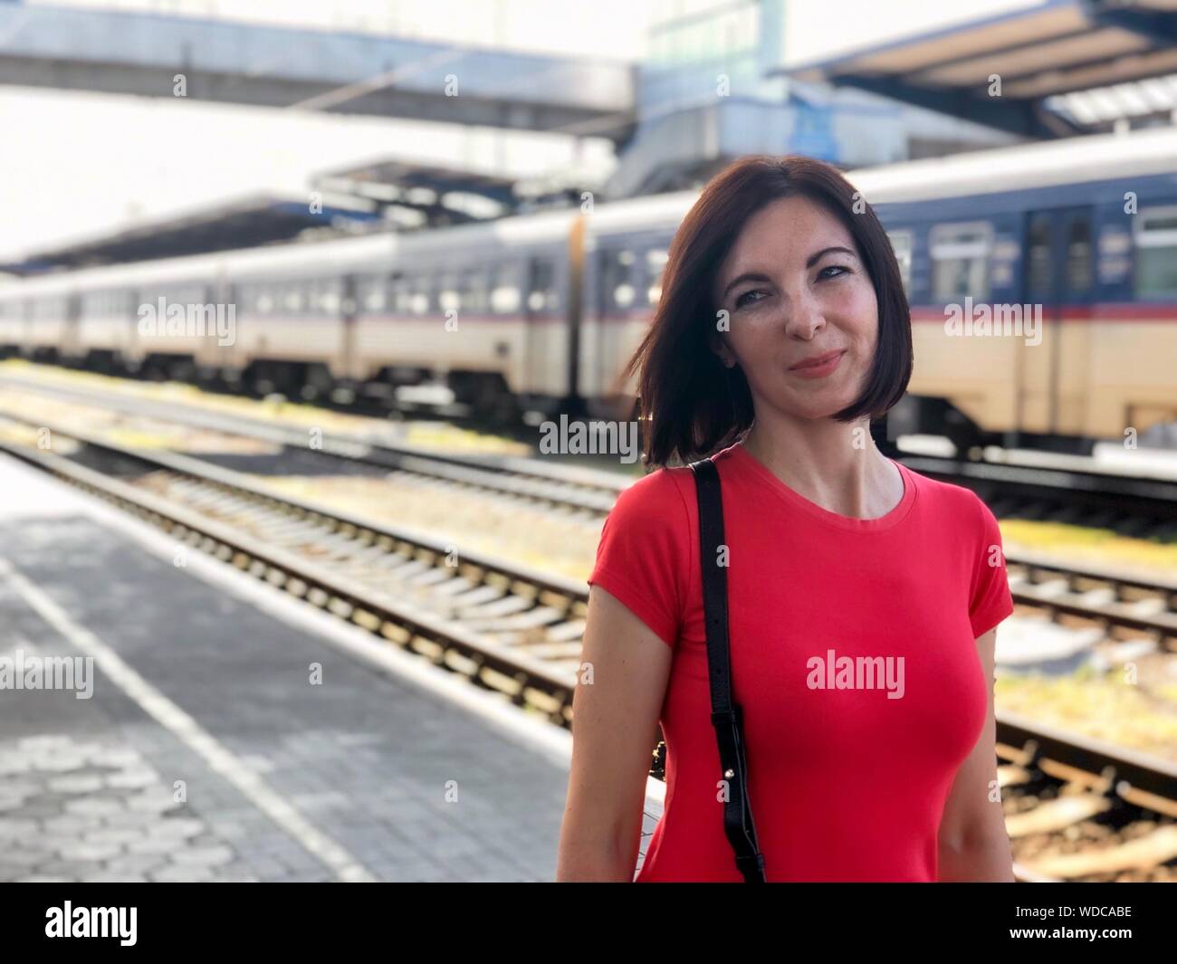 Platform waiting time hi-res stock photography and images - Alamy